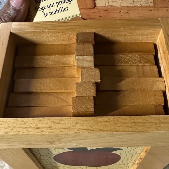 Avon Wooden Coaster Set with Red Apple Motif - Picture 14 of 16